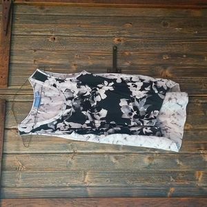 Vera Wang sleeveless top, black & white with just a hint of lavender, size M